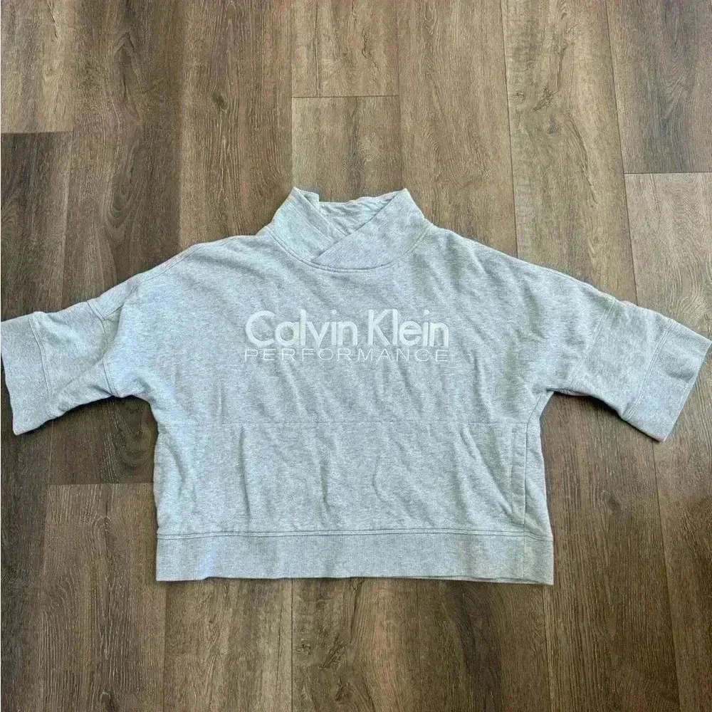 Calvin Klein Performance Sweatshirt. Women’s size large.